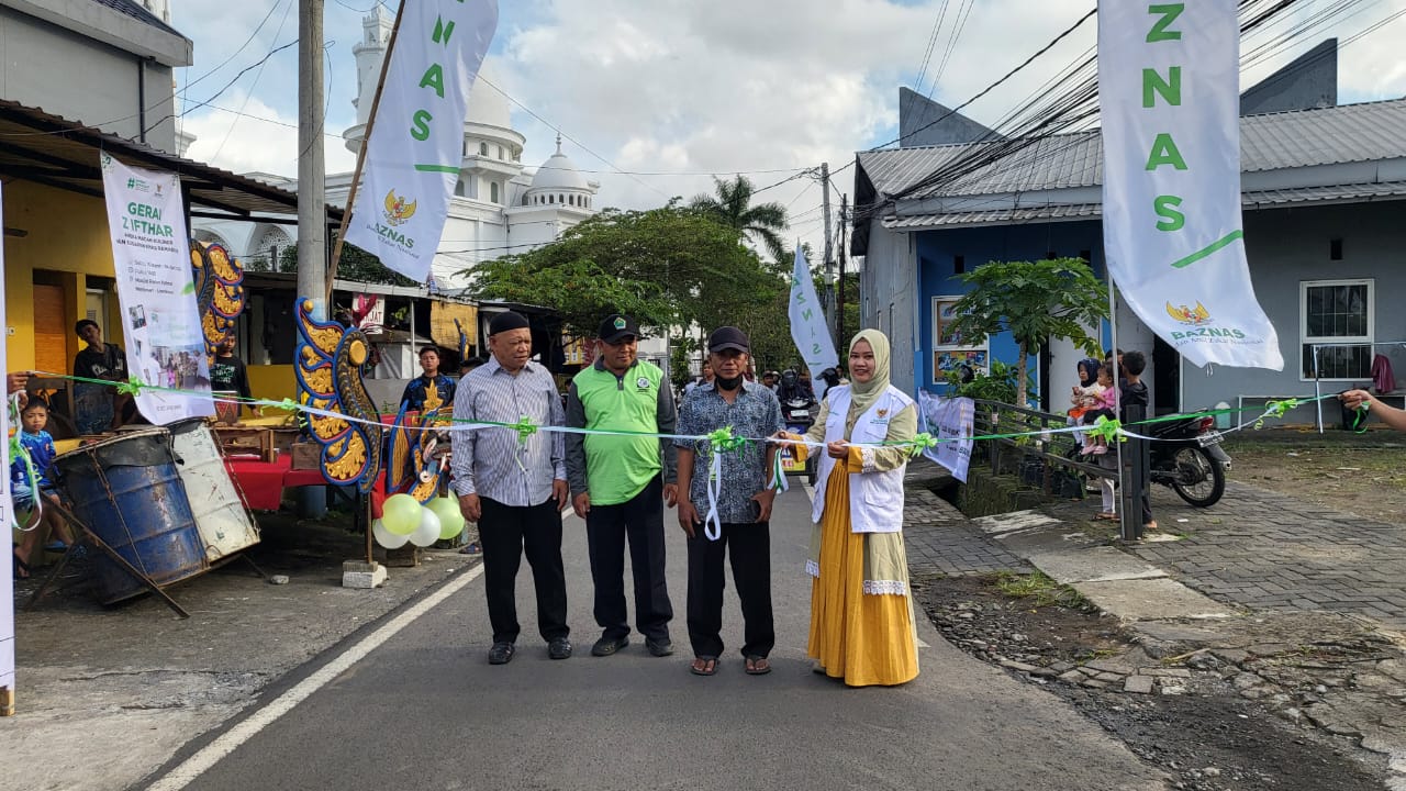 Gerai Z Ifthar Ramadhan Masjid Raden Rahmat Malang Sukses Tarik Minat Masyarakat